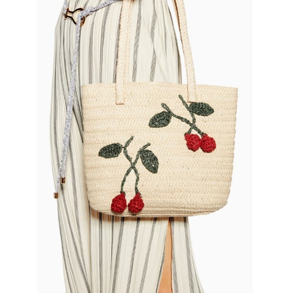 NWT Cherry Straw Tote Bag - Picture 4 of 6